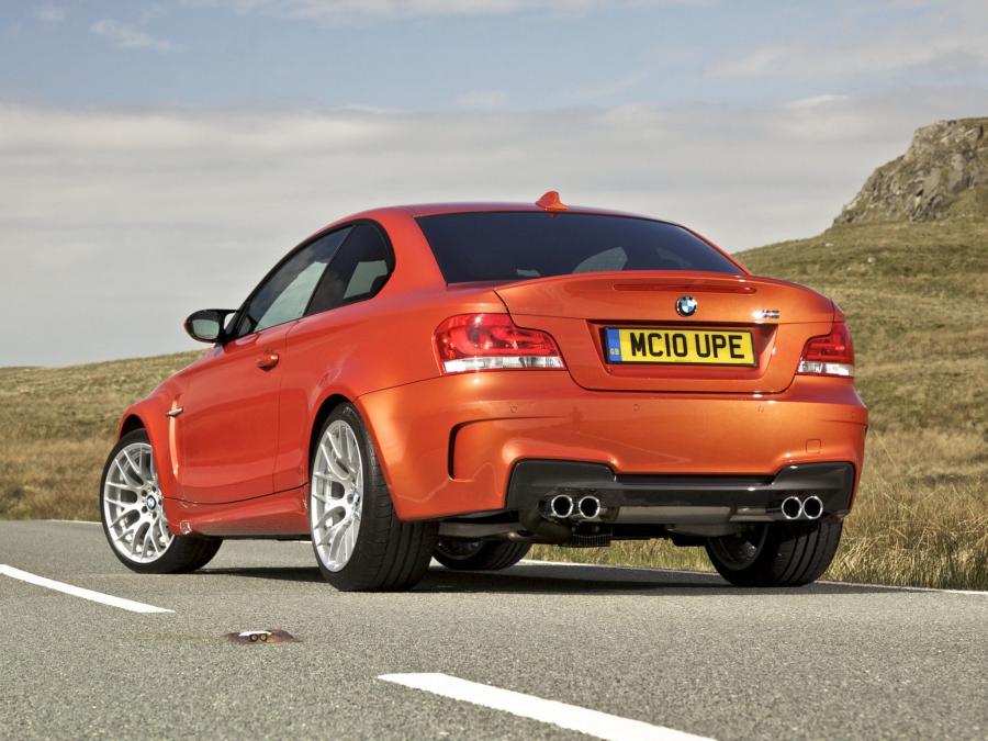  BMW 1-Series M Coupe 2011 года  (UK) (фото 26 из 30)